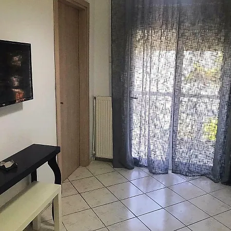 Alex Flat * נאוי אפיבטיי